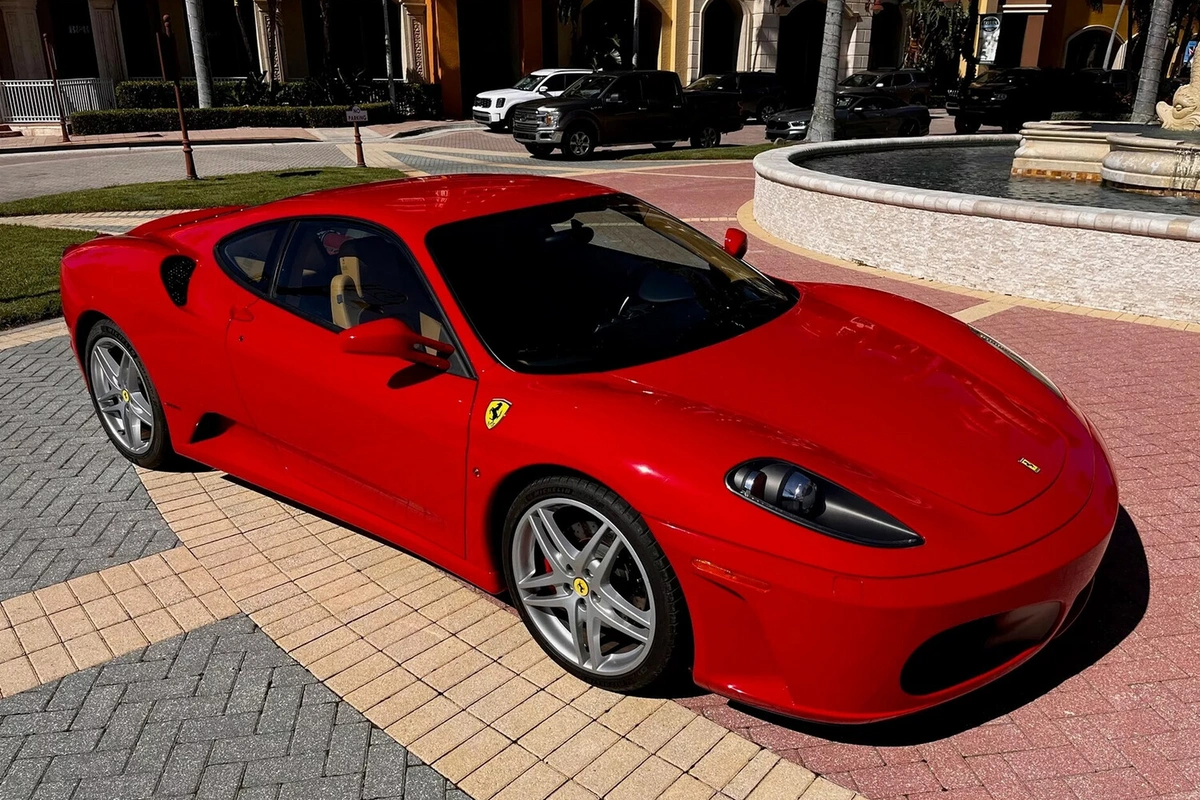 Ferrari F430 Дональда Трампа пустят с молотка