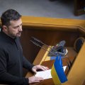 Парламент Украины поставил под сомнение легитимность Зеленского