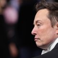 Tesla предложила Маску премию в $1 трлн