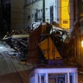 На месте крушения фуникулера в Лиссабоне нашли оборванный трос
