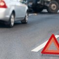 В Товузе спасатели извлекли женщину-водителя из деформированного после ДТП автомобиля