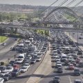 На ряде улиц и проспектов Баку затруднено движение транспорта