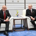 Пашинян на саммите ШОС обсудил с Путиным углубление отношений с Россией