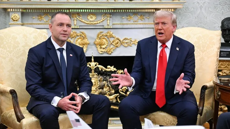 Президент Польши обсудил с Трампом инцидент с дронами - ОБНОВЛЕНО