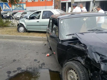 В Гяндже при столкновении автомобилей пострадали четыре человека