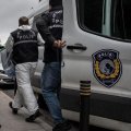 В турецком Ване в результате перестрелки один человек погиб, трое пострадали