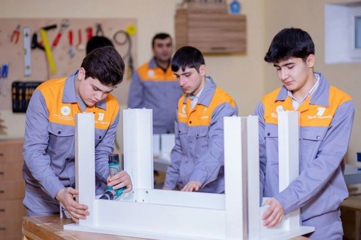 Peşə təhsilində təhsilalanların köçürülməsi və bərpası başladı