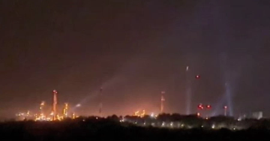ВСУ поразили Саратовский НПЗ