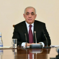 Əli Əsədov Bişkekdə Japarovla görüşdü
