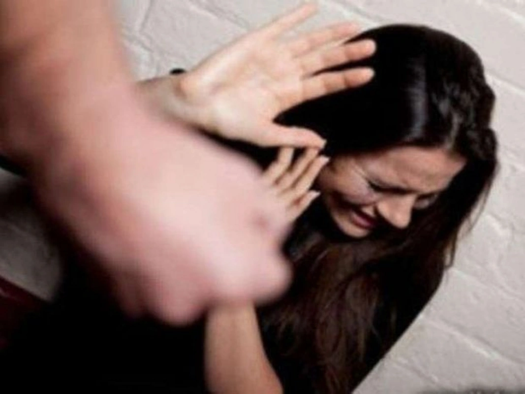 В Баку 22-летний парень избил свою мать