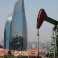 Азербайджанская нефть подешевела почти на 1%