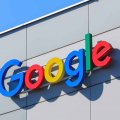 Массовые увольнения в Google: сотни специалистов остались без работы