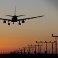 Самолет, следовавший в Лондон, совершил посадку в Баку
