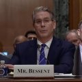 Бессент исключил отправку войск США в Украину