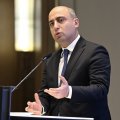 Nazir məktəblərdə pul yığılması hallarına münasibət bildirib
