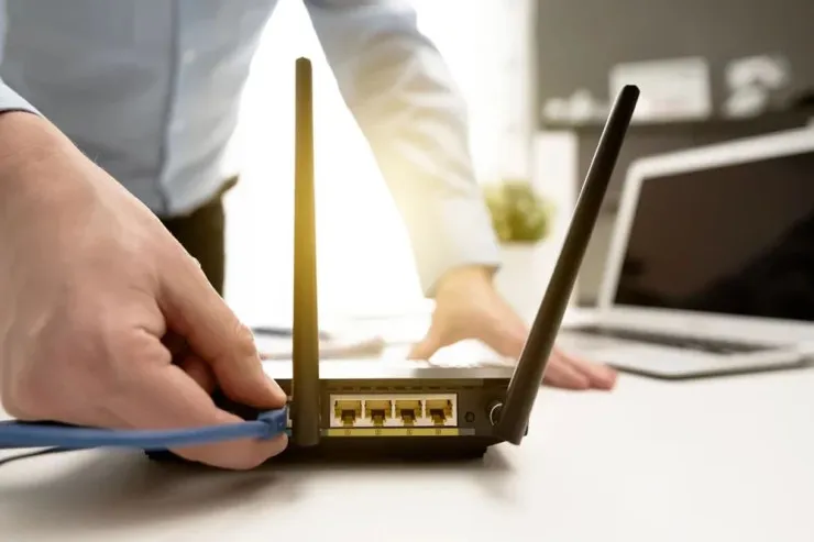 Qonşuların Wi-Fi parolunuzu qırdığını necə bilmək olar? - Əlamətlər və mübarizə yolları