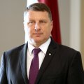 Экс-президент Латвии: Изменение климата - не проблема будущего, мир уже ощущает его последствия