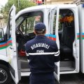 Bakıda avtomobildə qalan uşaq xilas edildi
