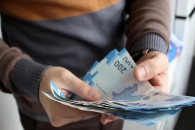 Maaşdan tutulmalardan imtina etmək olar? - İqtisadçı açıqladı