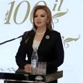 Qalmaqallı məktəb direktoru işdən azad edildi