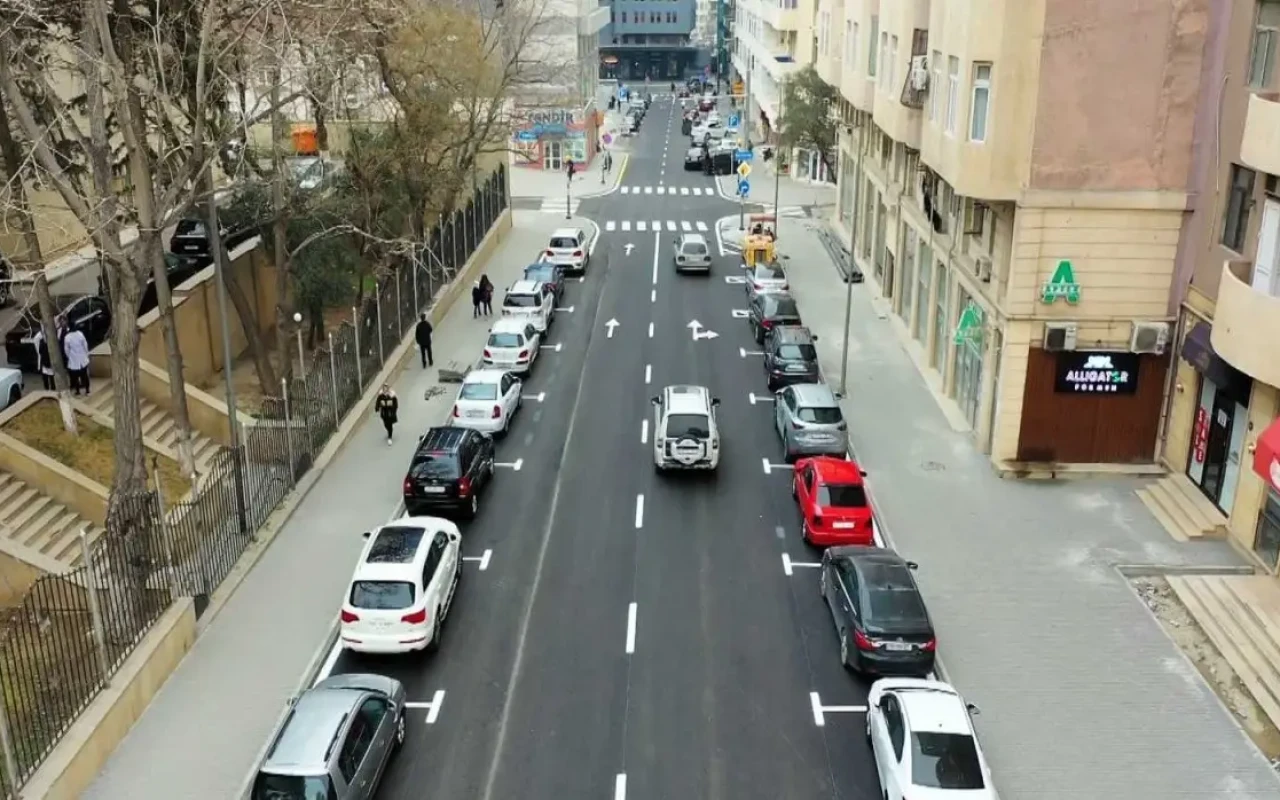 Bu adların dəyişdirilməsi zamanı dövlət dilinin normaları nəzərə alınacaq
