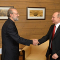 Laricani Putinlə görüşüb, Xameneinin mesajını çatdırıb