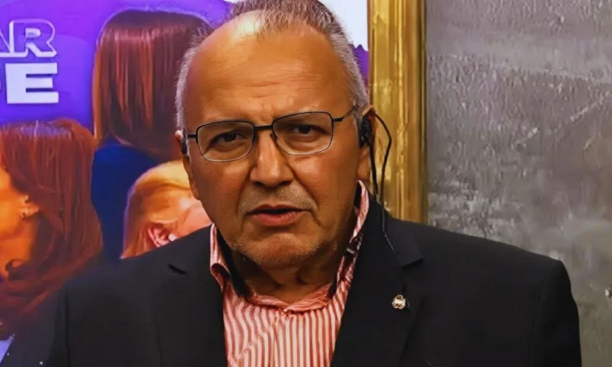 Deputatlığa namizəd canlı debat zamanı öldü - VİDEO