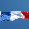 FT: Французы массово выводят деньги за рубеж на фоне политического кризиса