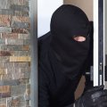 Şəmkirdə evə girən maskalı şəxs saxlanıldı