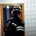 Evdə köməksiz vəziyyətdə qalan azyaşlı xilas edildi