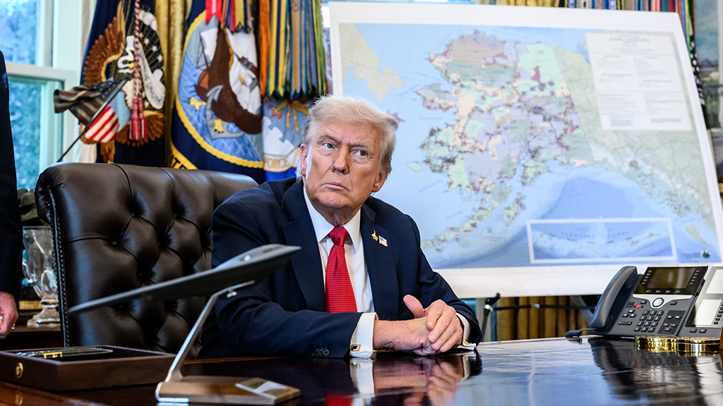 Трамп отменил встречу с Путиным