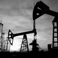 Санкции США влияют на Китай: госкомпании приостановили закупки нефти
