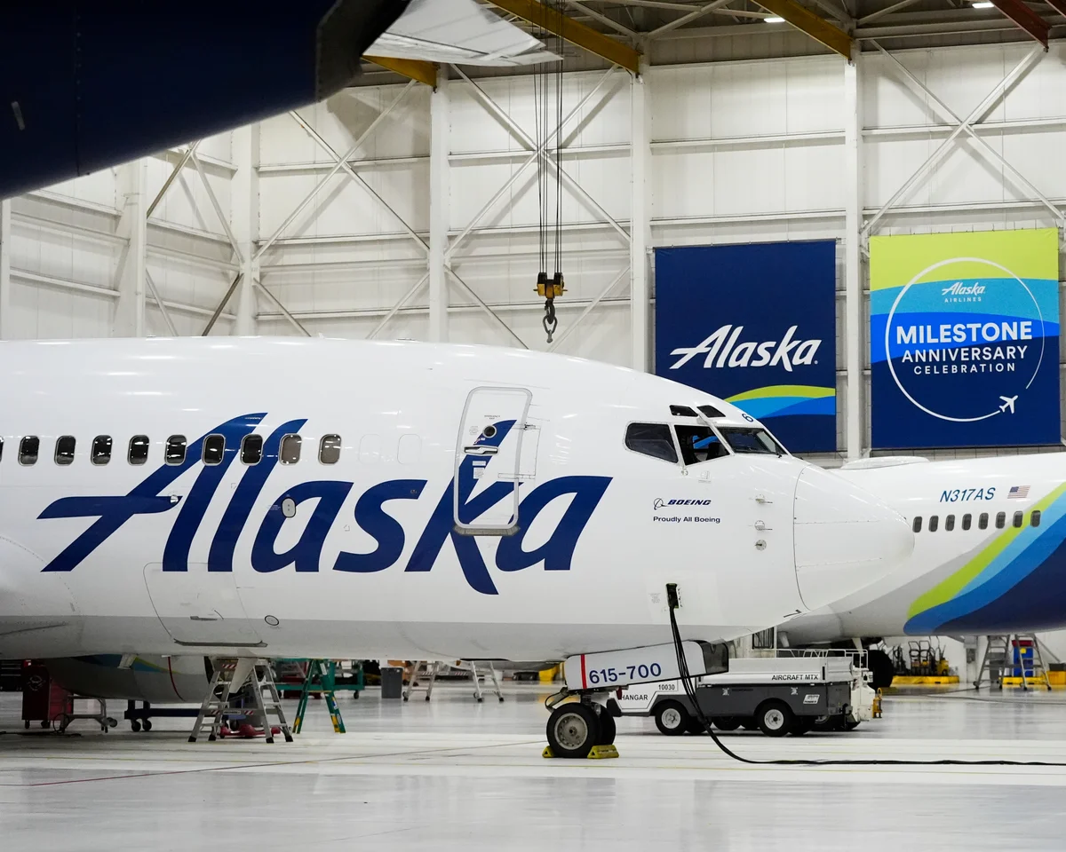 Alaska Airlines приостанавливала рейсы из-за сбоя в ИТ-системе