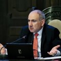 Зурабян обвинил Пашиняна в безнравственности и беззаконии