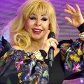 Əməkdar artist plastik əməliyyat etdirdi - FOTO