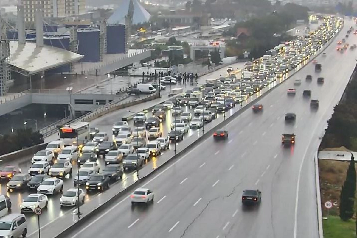 Paytaxtda sıxlıq olan küçələrin SİYAHISI 