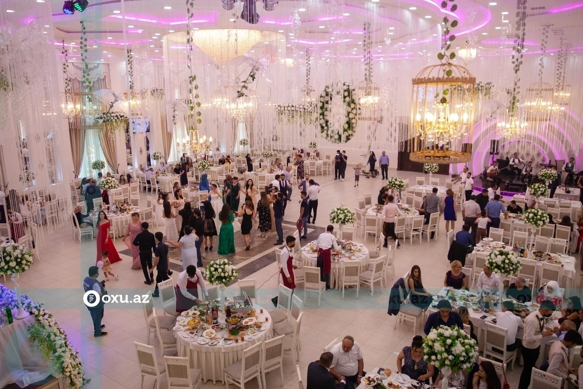 В Сумгайыте мужчина умер во время свадьбы