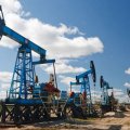 Цены на нефть незначительно выросли