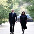 Президент и первая леди посетили могилу великого лидера Гейдара Алиева-ФОТО