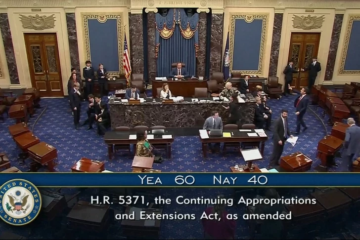 Шатдаун близится к концу: Сенат США одобрил финансирование правительства до 2026 года