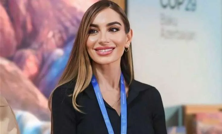 Arzu Əliyeva Milli İncəsənət Muzeyindən paylaşım edib