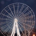 В Японии 20 человек на девять часов застряли на колесе обозрения