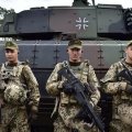 ФРГ перебрасывает 800 тыс. военных к границе РФ