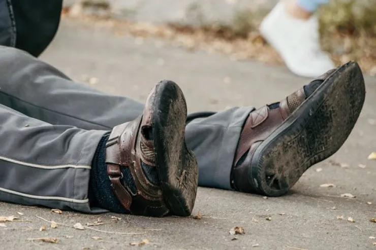 Meyitini səhər tezdən küçədən tapdılar - Bakıda müəmmalı ÖLÜM