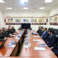 BƏƏ ilə Azərbaycan arasında hərbi əməkdaşlıq məsələsi müzakirə olunub