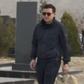Özbəkistanlı deputat Naxçıvanda babasının məzarını ziyarət edib - VİDEO