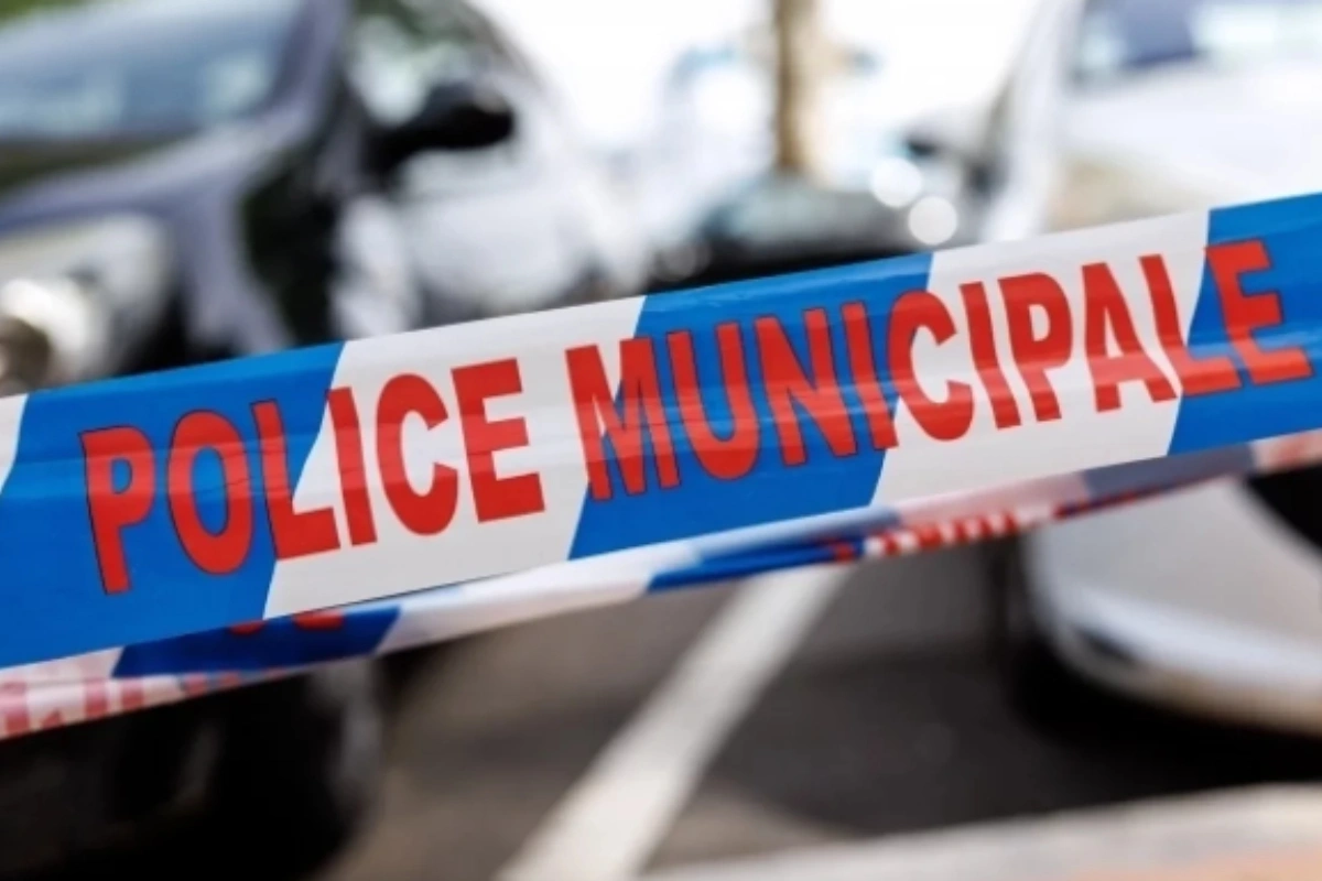 Fransada uşaqlar üçün oyun meydançasında yandırılmış meyit aşkarlandı