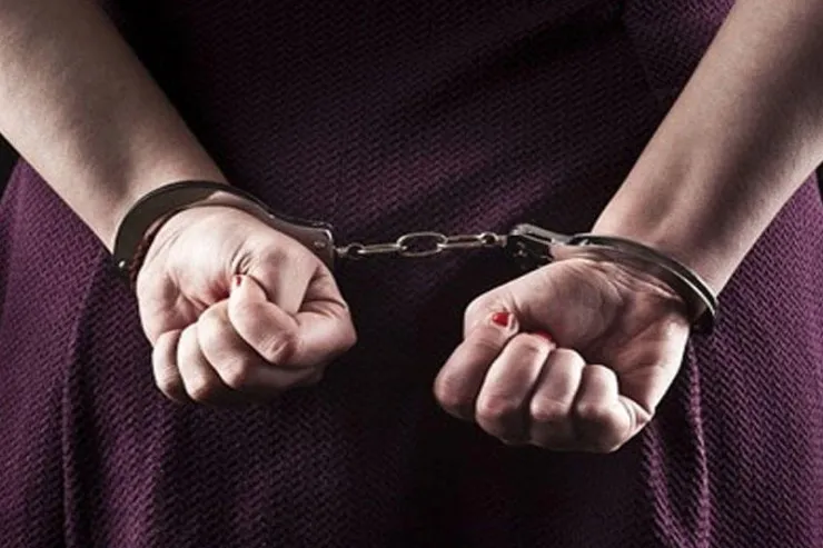 Ərini qətlə yetirən qadın AZADLIQ İSTƏDİ