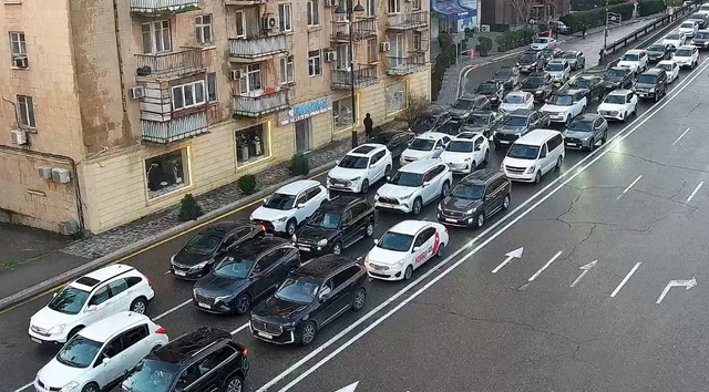Bakının bu küçələrində sıxlıq var - SİYAHI