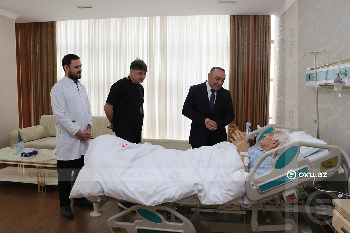 Народный поэт Нариман Гасанзаде переведен в палату